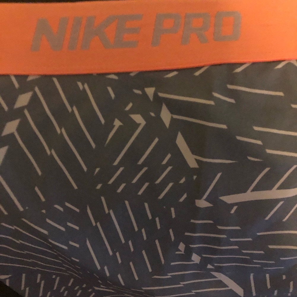 Nike Pro Knee Length Shorts Size XLGray and Orange - Picture 2 of 3
